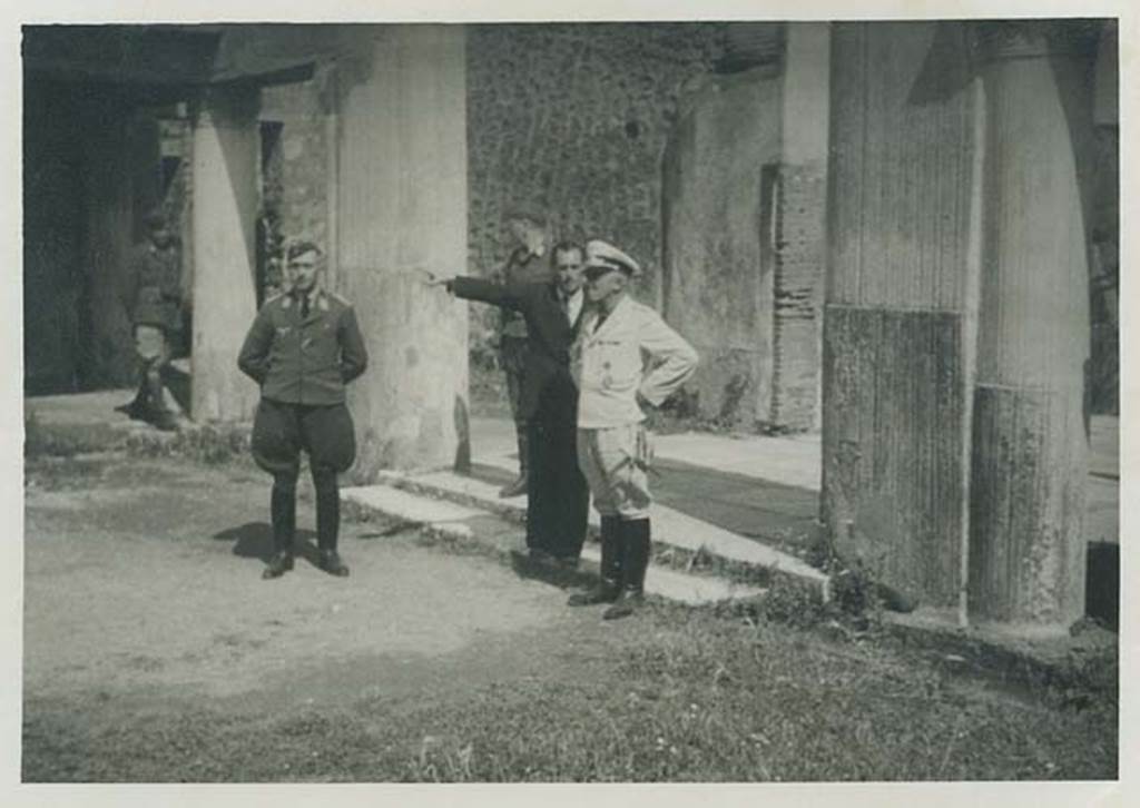 VII.1.8 Pompeii. 4th October 1937. Looking Towards The Entrance Doorway ...